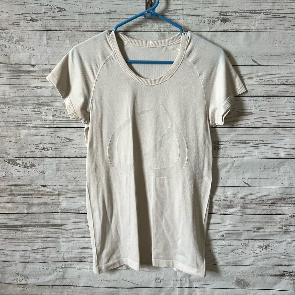 Women's Cream Short Sleeve Top